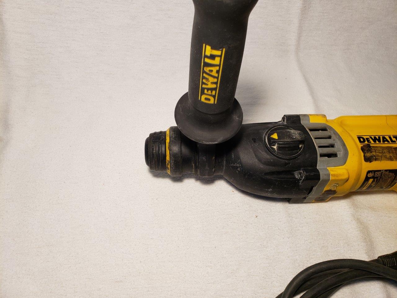 Dewalt D25263 11/8″ Corded SDS+ DHandle Concrete Rotary Hammer Drill