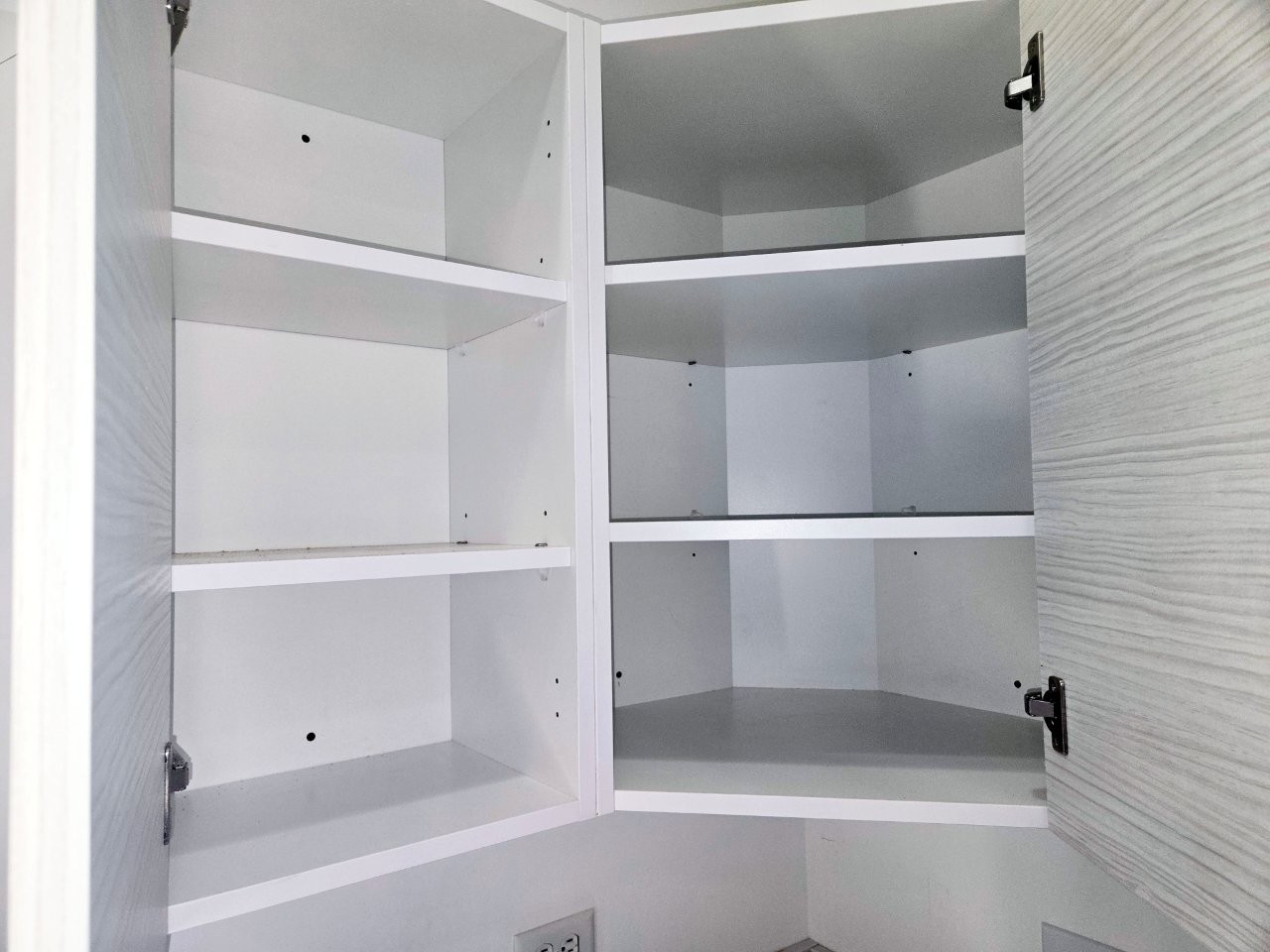 New White Kitchen Cabinet Set with Quartz Countertops, Sink and Faucet - U-Shape / L-Shape Layout