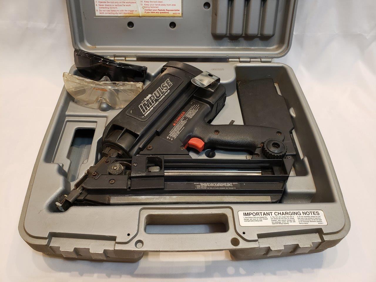 ITW Paslode Impulse Model IM325 Framing Nailer, Gun Hard Case, Charger, Eye Protection IM-325