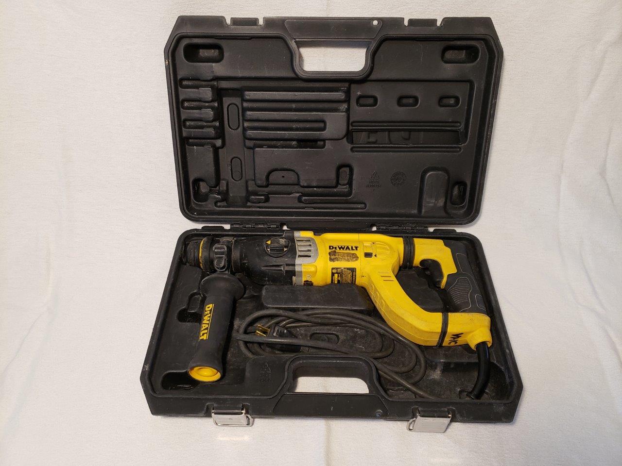 Dewalt D25263 11/8″ Corded SDS+ DHandle Concrete Rotary Hammer Drill