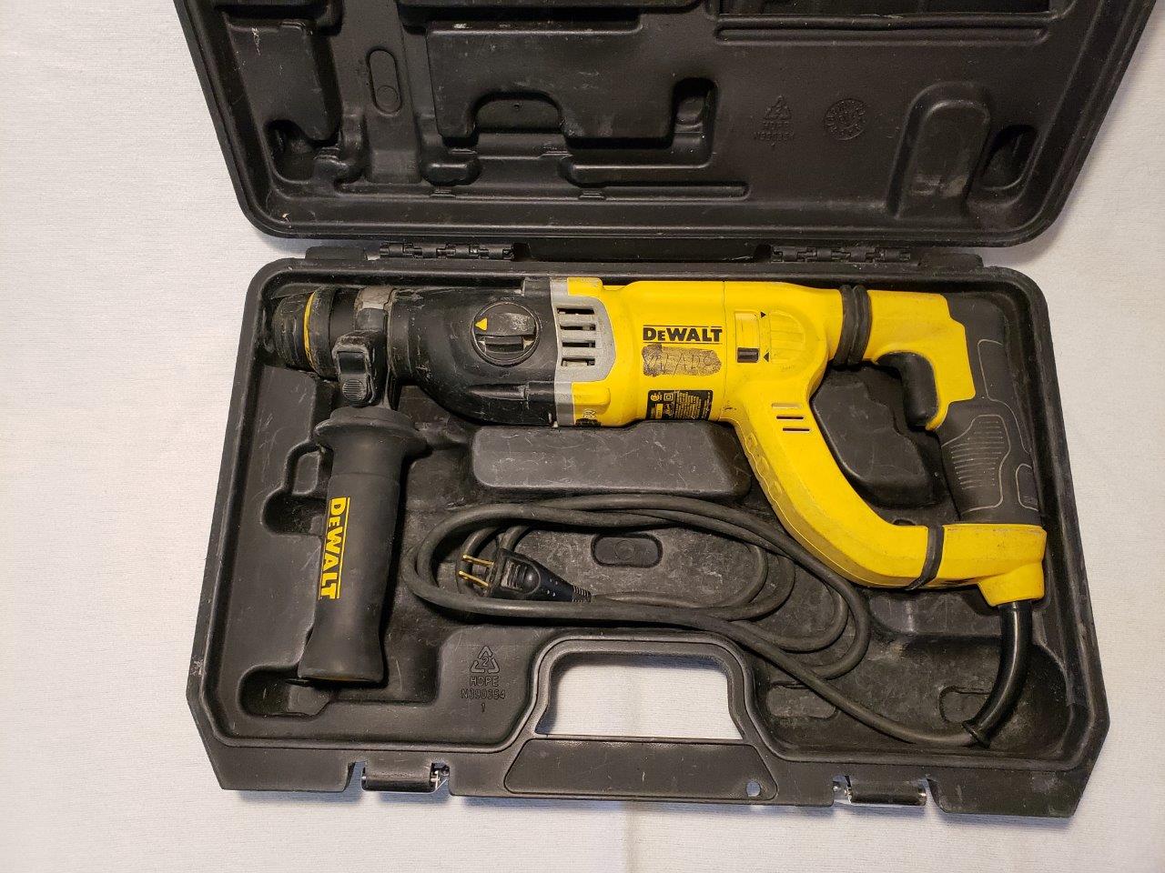 Dewalt D25263 11/8″ Corded SDS+ DHandle Concrete Rotary Hammer Drill