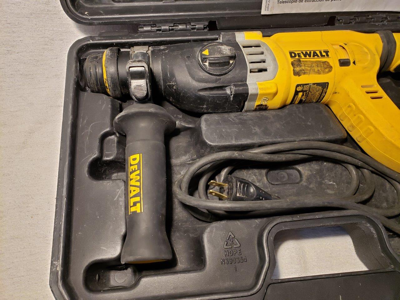 Dewalt D25263 11/8″ Corded SDS+ DHandle Concrete Rotary Hammer Drill
