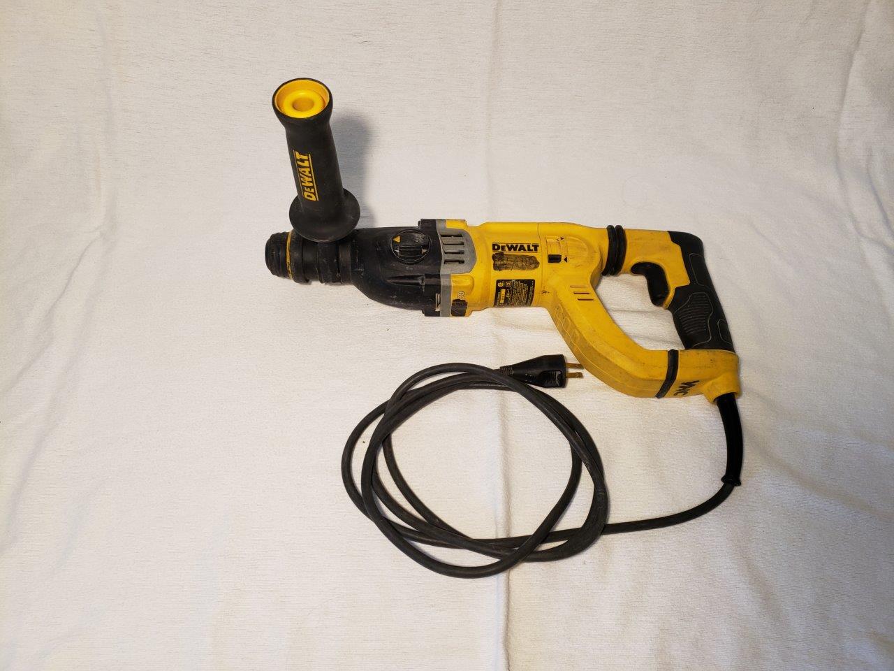 Dewalt D25263 11/8″ Corded SDS+ DHandle Concrete Rotary Hammer Drill