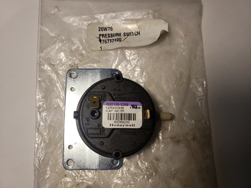 LENNOX/Honeywell 26W76 Furnace Air Pressure Switch, 0.40” WC PF 1252D3