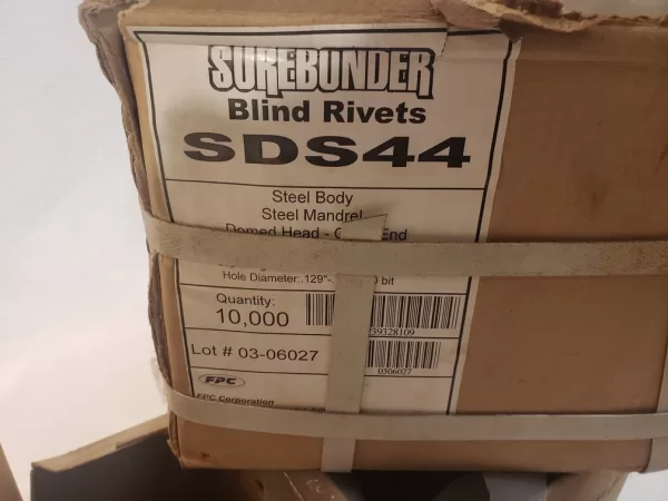 CENTRAL PNEUMATIC STOCK No. 167 AIR RIVETER + 46 lbs of rivets