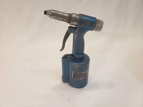 CENTRAL PNEUMATIC STOCK No. 167 AIR RIVETER