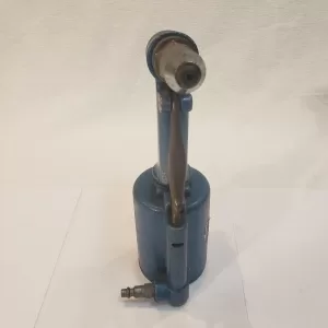 CENTRAL PNEUMATIC STOCK No. 167 AIR RIVETER