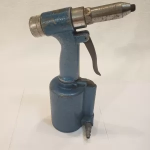 CENTRAL PNEUMATIC STOCK No. 167 AIR RIVETER