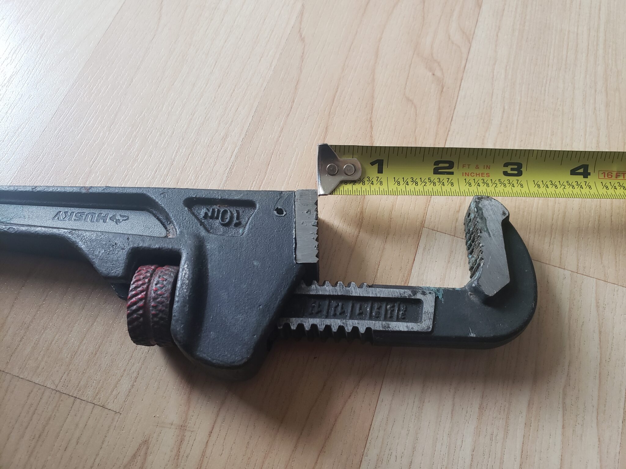 Husky 10” (250mm) Double drive heavy duty pipe wrench 744670 Chicago HVAC tools and supplies