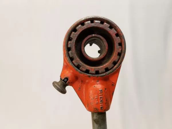 RIDGID Pipe 12-R Hand Ratchet Threader No. D-286 & 1 inch die head