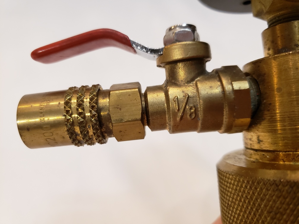 Mold CoolantLine Quick Couplers Tomco MC200 (1/8” FPT) + pressure