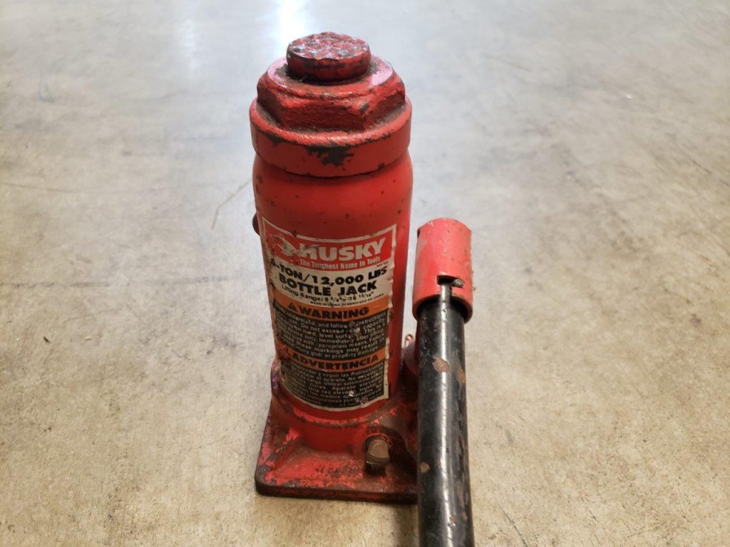 Husky 6 Ton / 12000 Lbs Hydraulic Bottle Jack Chicago HVAC tools and