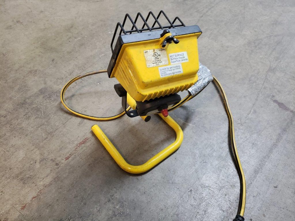 Portable Halogen Work Light L8784N1 Chicago HVAC tools and supplies