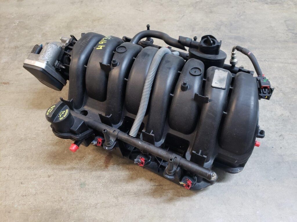 Intake Manifold Chrysler 300C 18436572 65721843 5.7L V8 Chicago HVAC