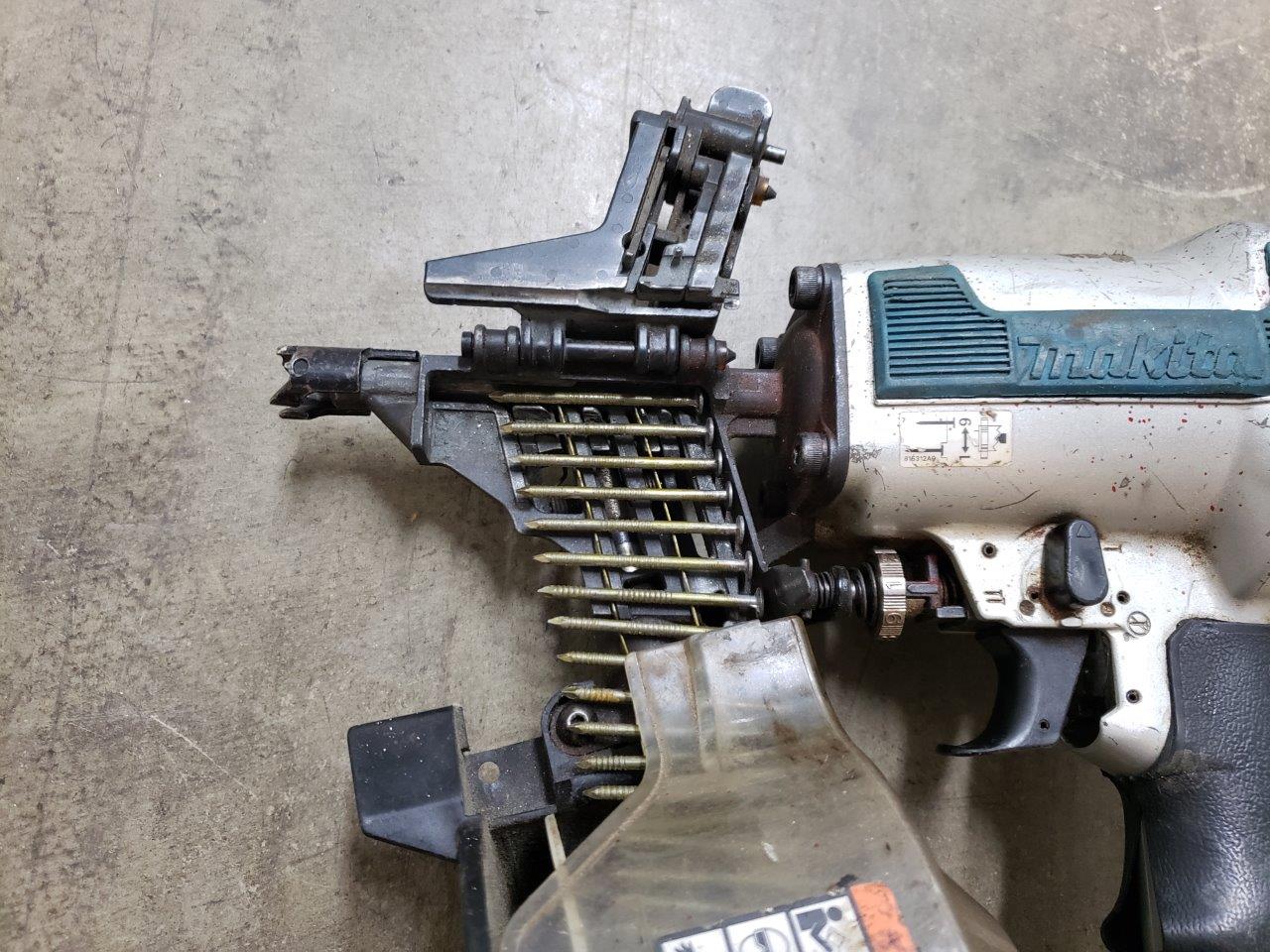 Makita Siding Construction Pneumatic Coil Nailer Chicago HVAC tools