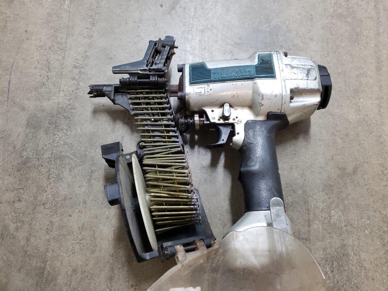 Makita Siding Construction Pneumatic Coil Nailer Chicago HVAC tools