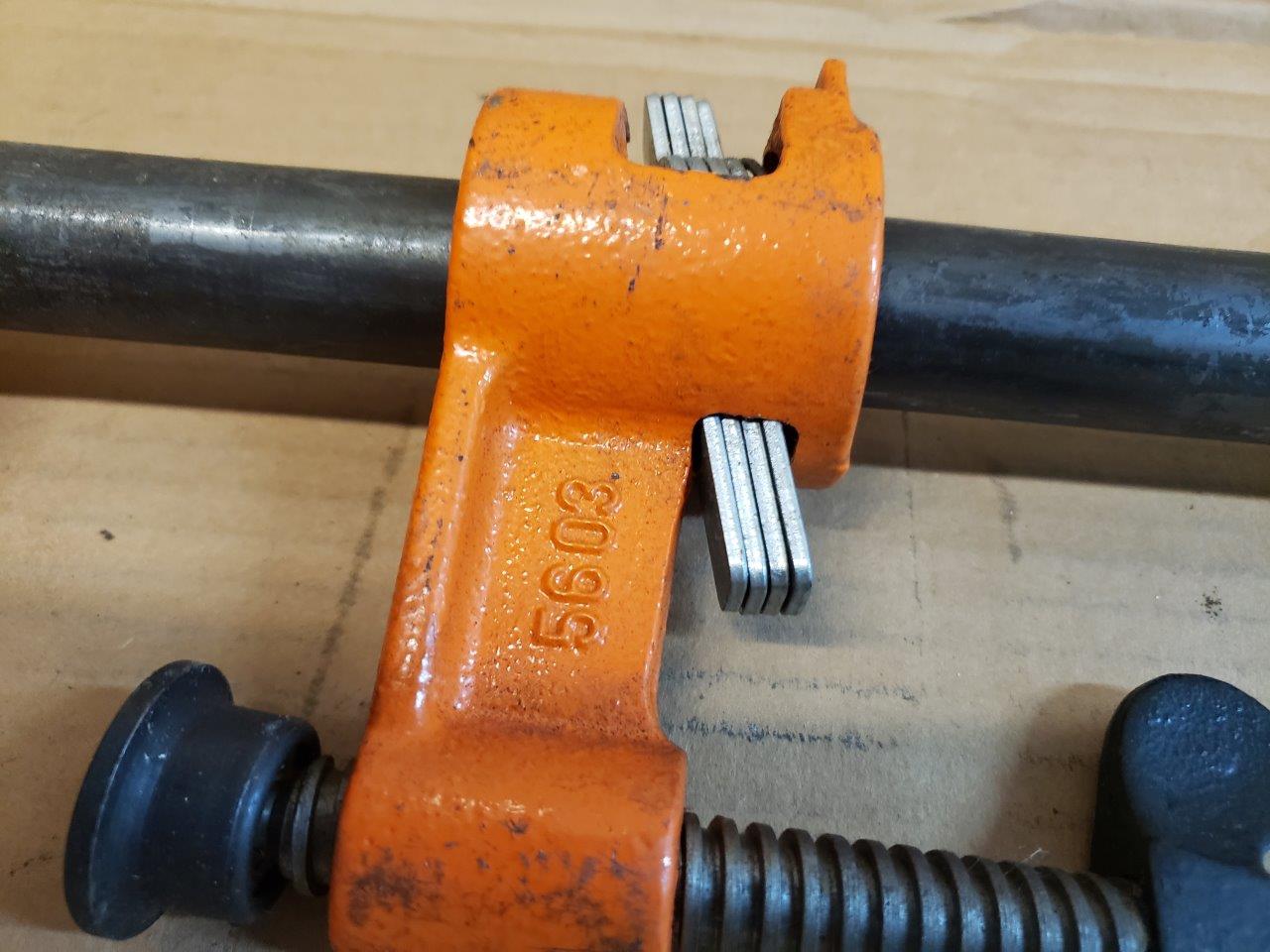 Pony 5603 Deep Throat Pipe Clamp For 3/4″ Pipe Clamps + Southland 3/4 in