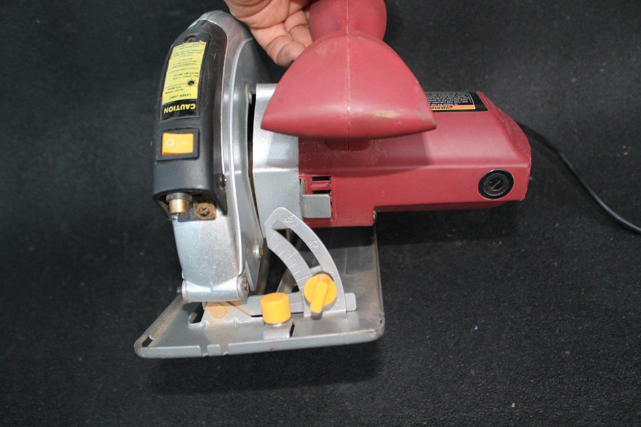 Chicago Electric 71/4 In. Circular Saw with Laser Guide System Item