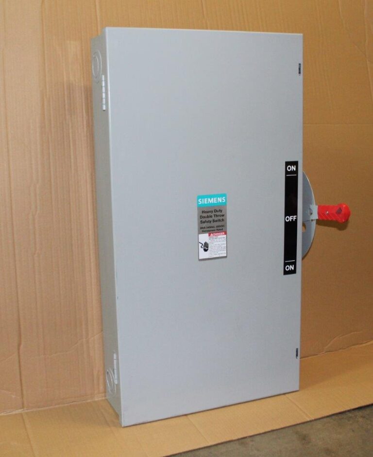 DTNF324 Double Throw NonFusible Safety Switch 200A 240V by Siemens