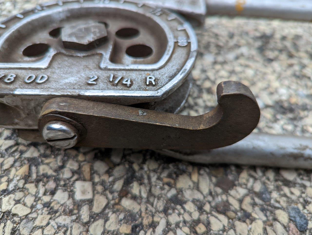 Tube Bender 5/8″ OD 21/4″ Radius for copper, brass, aluminum Tubing