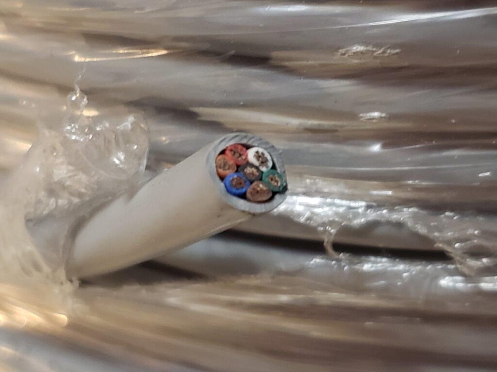 MultiConductor Cable E17120201 18 AWG, 7C 75C, AWMW 2464, 300V