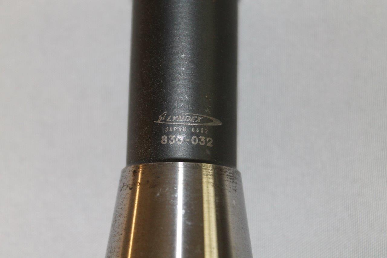 Lyndex 830032 R8 Taper Shank Steel End Mill Holder, 1.38″ Nose