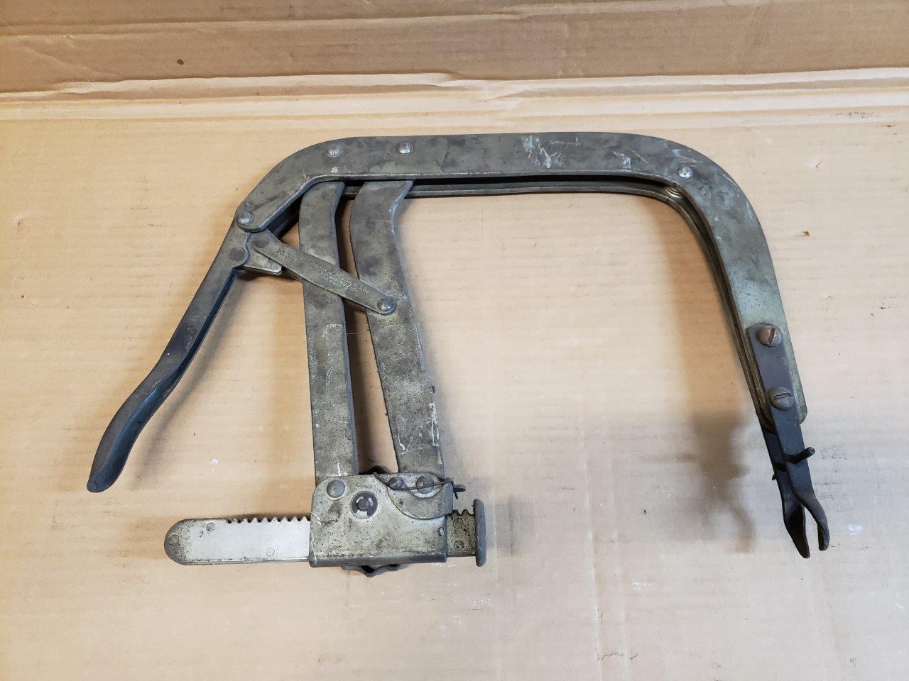 Vintage KD Mfg. Lancaster, PA Valve Spring Clamp No. 380 Chicago