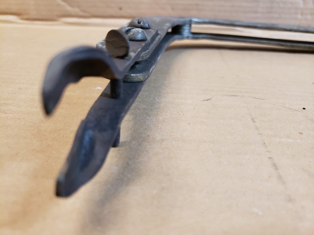 Vintage KD Mfg. Lancaster, PA Valve Spring Clamp No. 380 Chicago