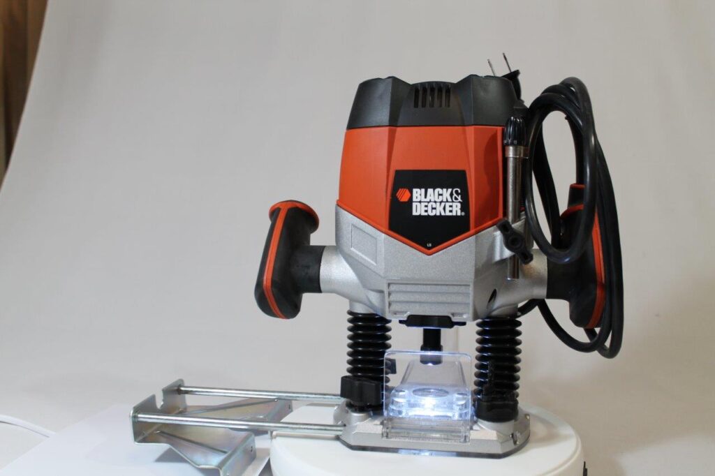 Black & Decker 10Amp Variable Speed Plunge Router RP250 Chicago HVAC