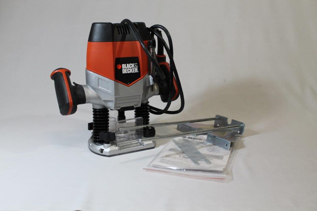 Black & Decker 10-Amp Variable Speed Plunge Router RP250 | Chicago HVAC ...