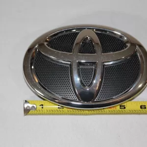 TOYOTA Genuine Accessories 75311-06100 Grille Emblem