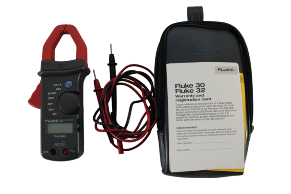 Fluke 32 Digital Clamp Meter With Leads And Case