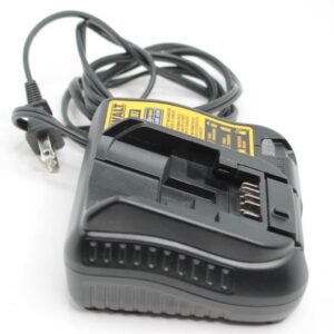 DeWALT 20V MAX Lithium-Ion Compact Battery (DCB201) & Charger (DCB107) Combo 